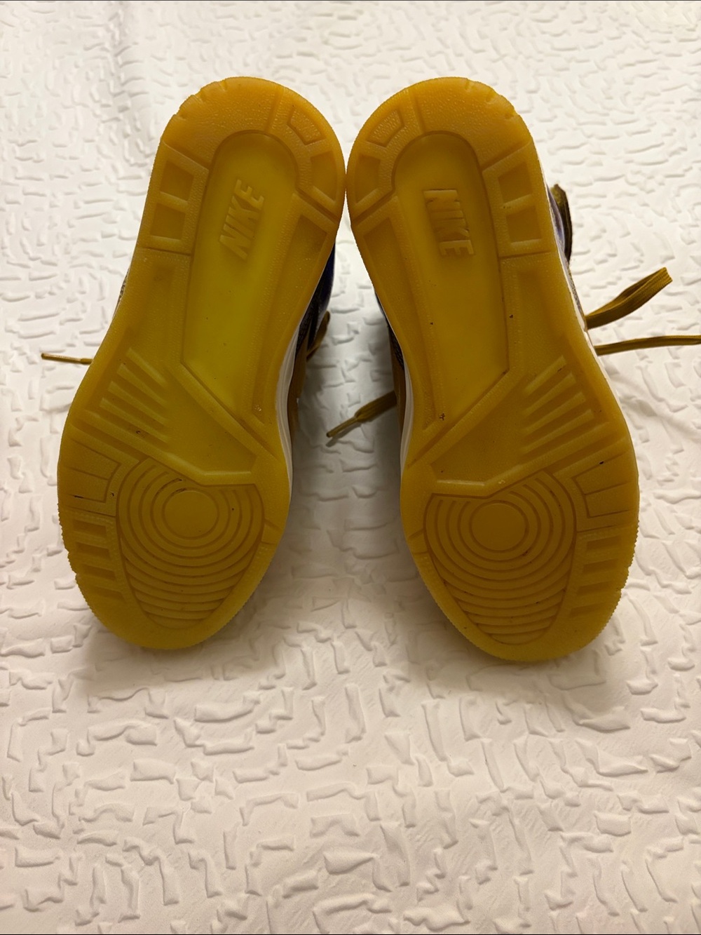 Nike Sky High Wedge Air Revolution Women Size 7 World Cup Gold Trophy Iridescent - Picture 5 of 6